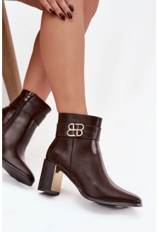Botki Damskie Na Słupku Z Paskiem I Złotym Detalem Czekoladowe Galinne